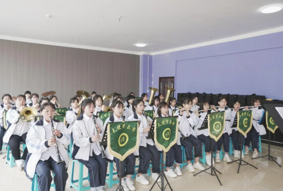 石家莊天使護士學校舞臺演繹活力 音符傾訴青春