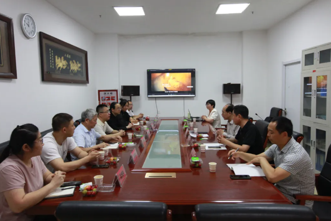 河北省醫(yī)養(yǎng)結(jié)合促進會執(zhí)行會長一行到我校考察交流
