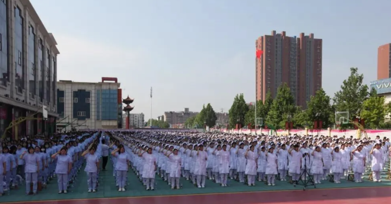 石家莊天使護士學校舉辦護士節(jié)系列活動